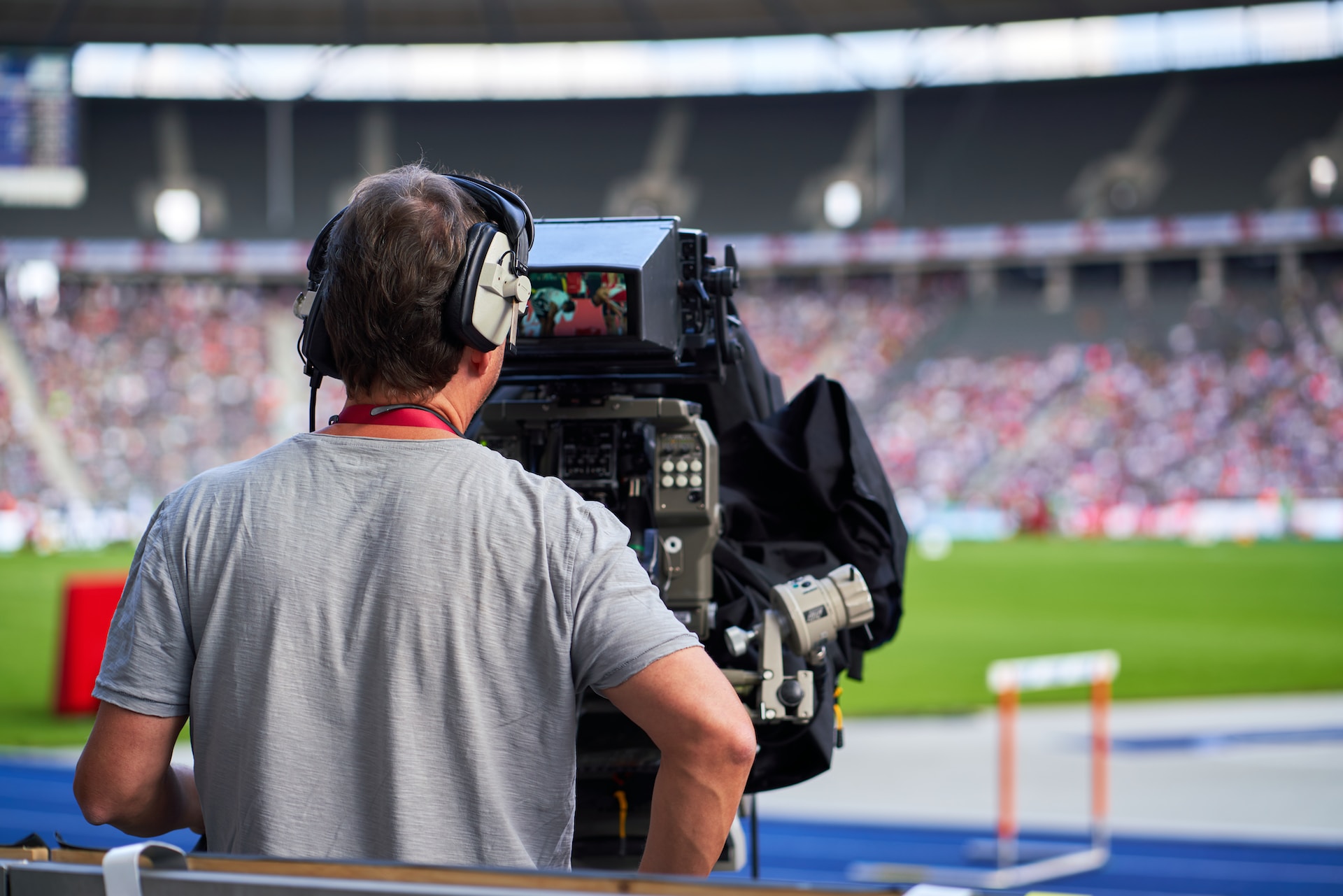 Best Platforms for Watching Live Soccer Broadcasts in 2024